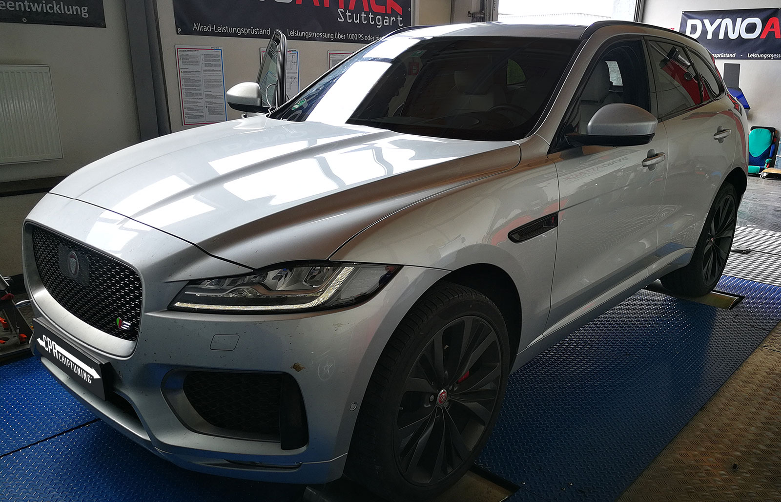 Na hamowni: Jaguar F-Pace 30d