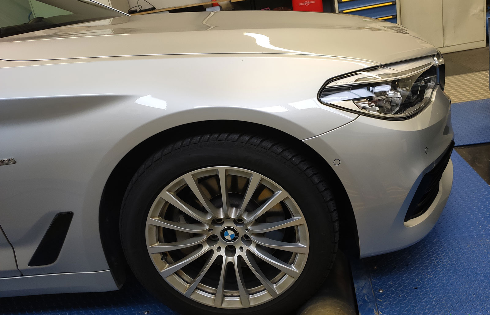 BMW serii 5 na hamowni