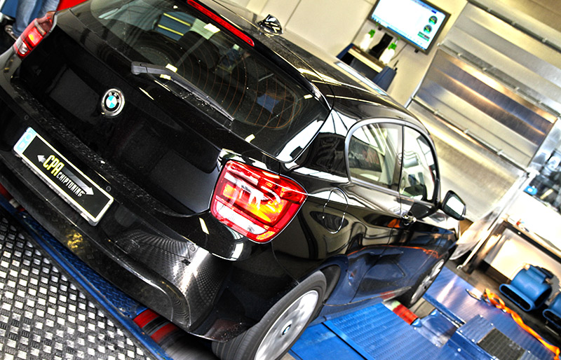 BMW 120d na hamowni z PowerBoxem